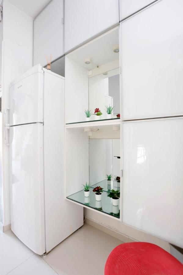 Gorgeous 2 Bedroom Duplex In City Center Bucharest Luaran gambar